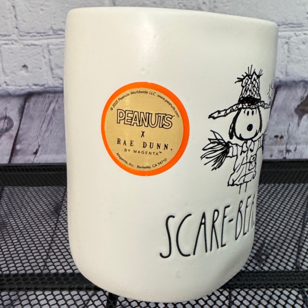 Rae Dunn Peanuts Scare-Beagle Mug - Picture 2 of 4